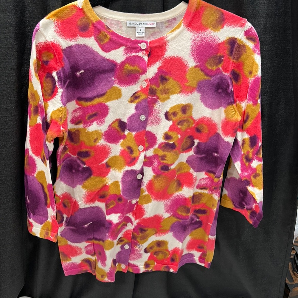 Isaac Mizrahi 3/4” length sleeve cardigan sweater